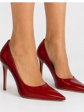 Elisabet Tang Red Patent Pointed-Toe Stiletto Pumps - Women size 9